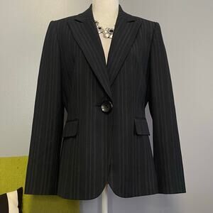 Tahari Black Pinstriped Suit Blazer Jacket 10